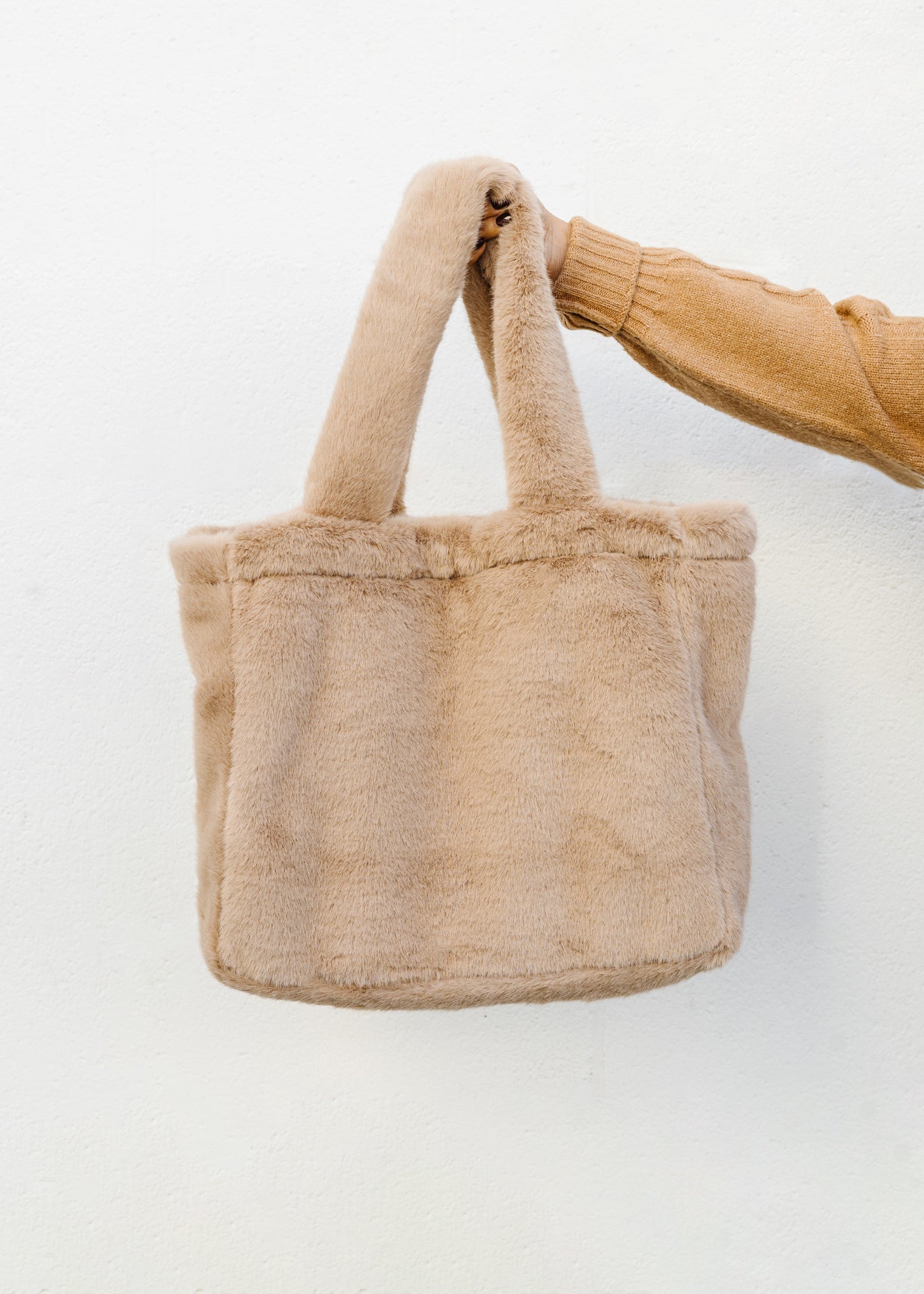 The Bentley Bag – Large | Vegan Faux Fur Handbag | PAWJ – Pawj
